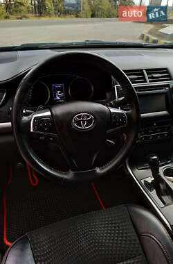 Седан Toyota Camry 2015 в Харкові