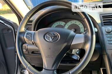 Седан Toyota Camry 2007 в Киеве