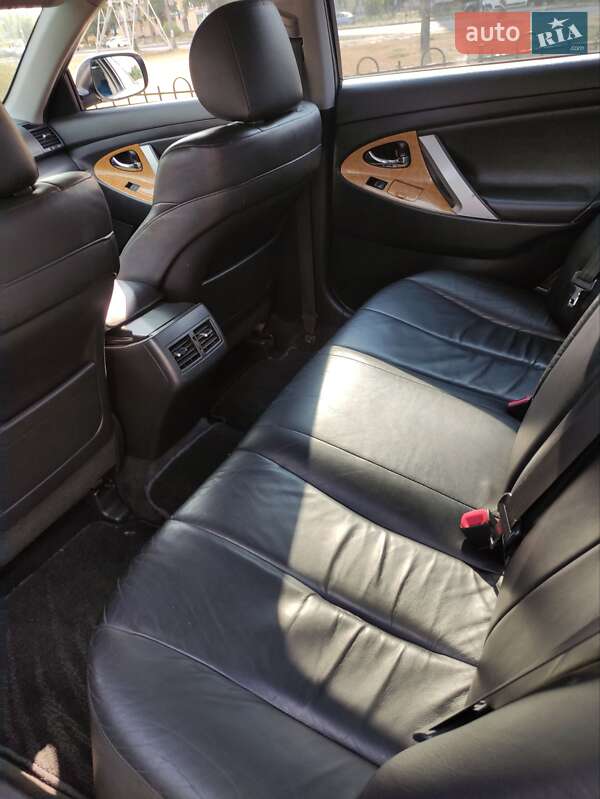 Седан Toyota Camry 2006 в Києві