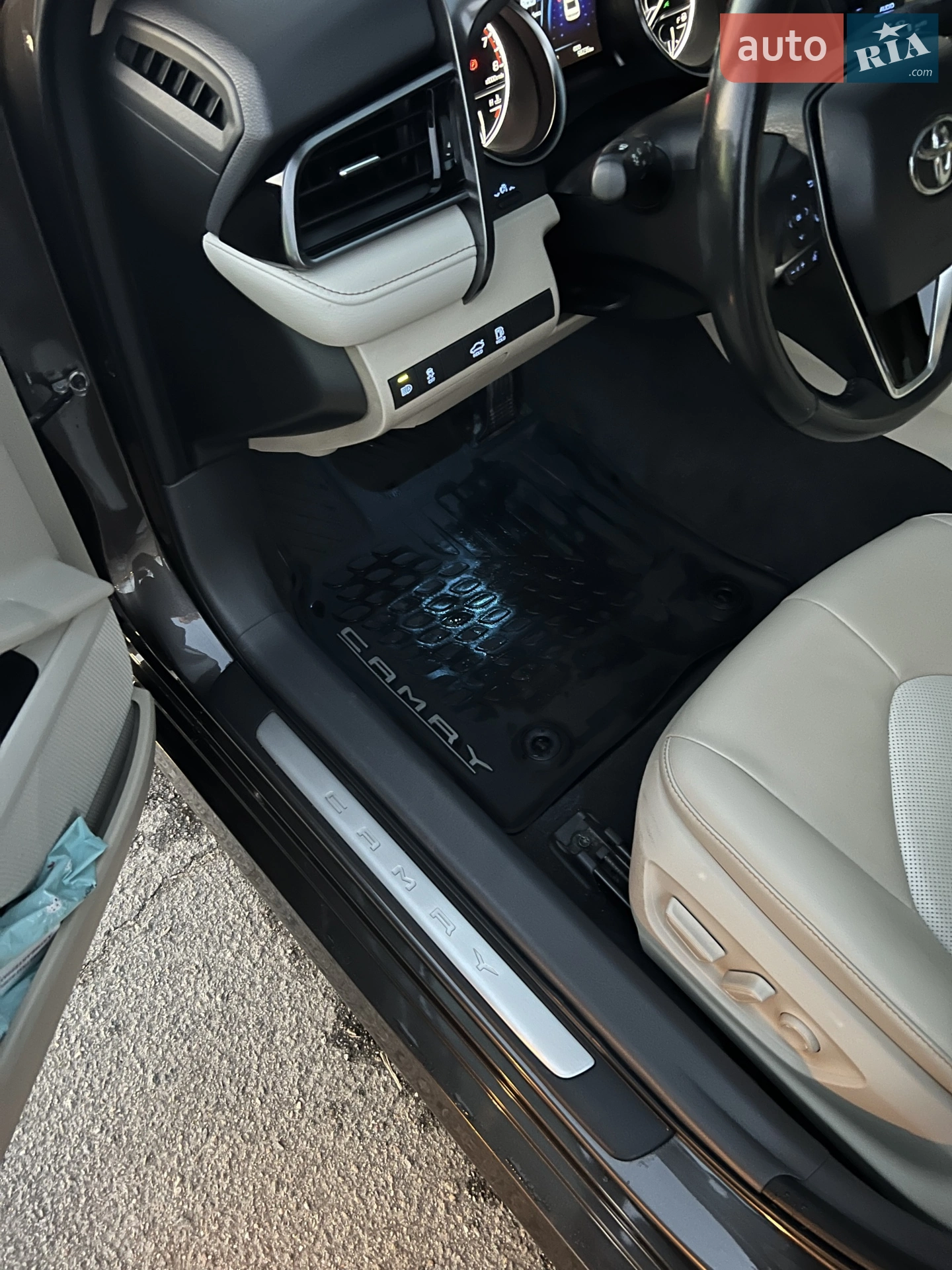 2019 Toyota Camry - мініатюра 9