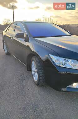 Седан Toyota Camry 2013 в Днепре