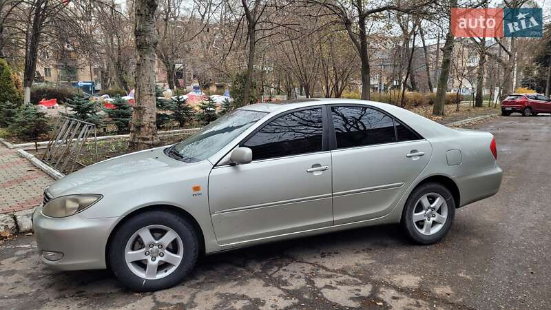 Toyota Camry 2003