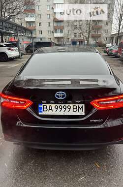 Седан Toyota Camry 2022 в Кременчуге