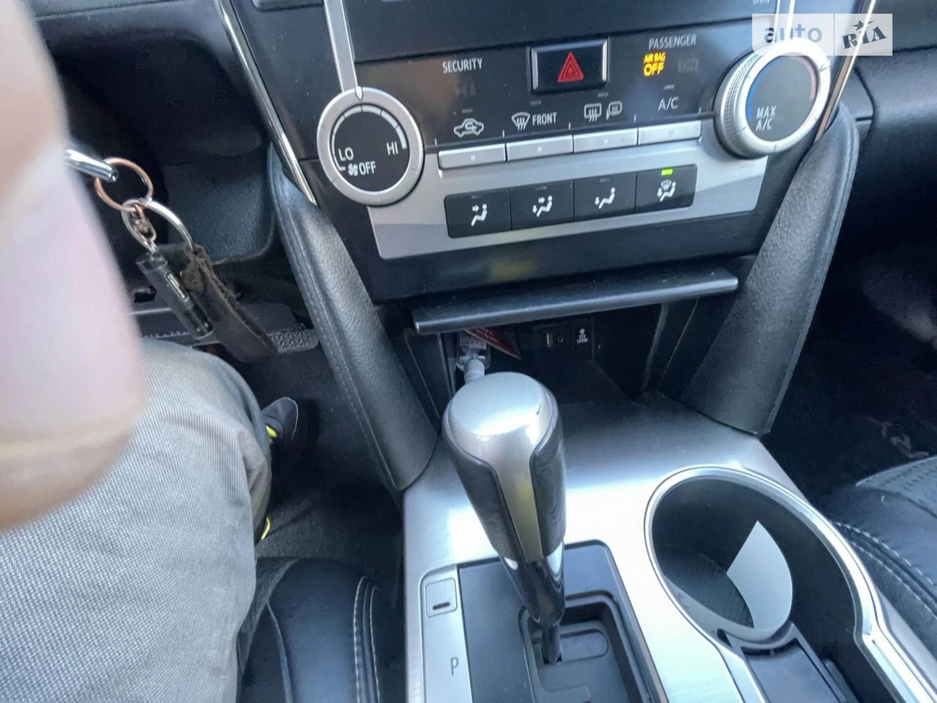2013 Toyota Camry - мініатюра 12