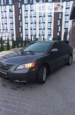 Седан Toyota Camry 2008 в Івано-Франківську