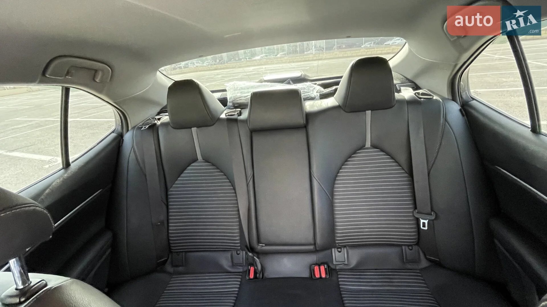 2017 Toyota Camry - мініатюра 17