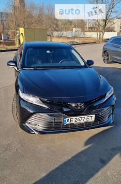 Седан Toyota Camry 2020 в Дніпрі