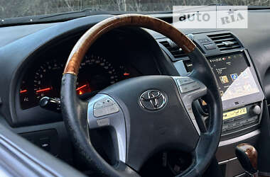 Седан Toyota Camry 2007 в Новгородке