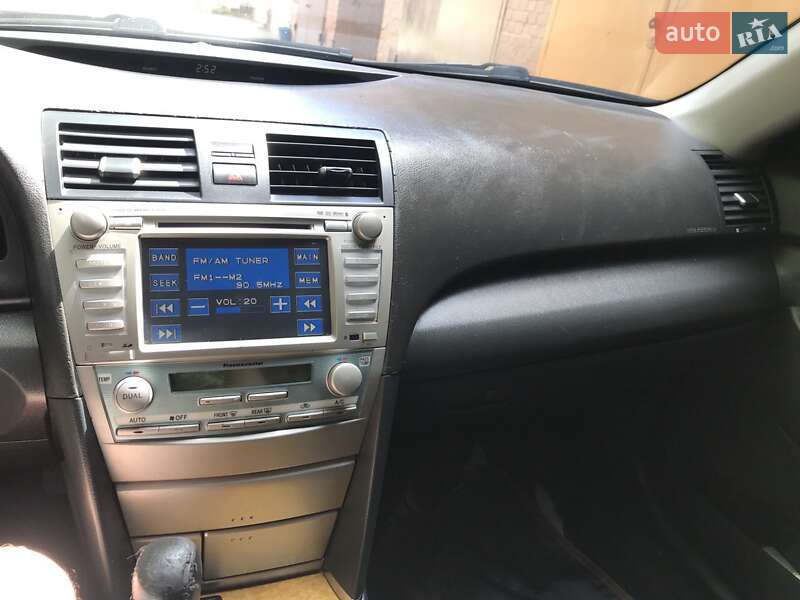 Седан Toyota Camry 2006 в Виннице