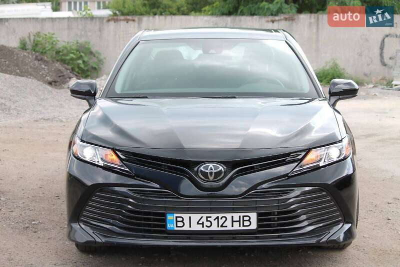 Седан Toyota Camry 2019 в Кременчуці