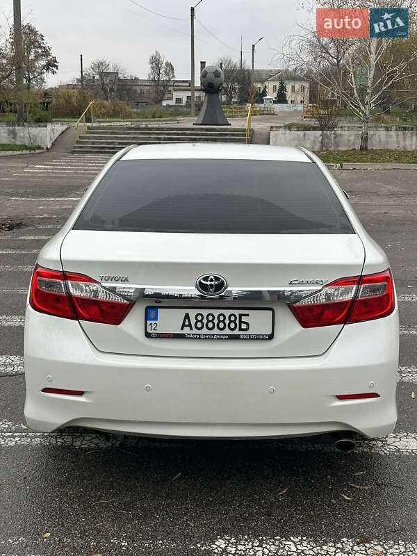 Седан Toyota Camry 2012 в Олександрії