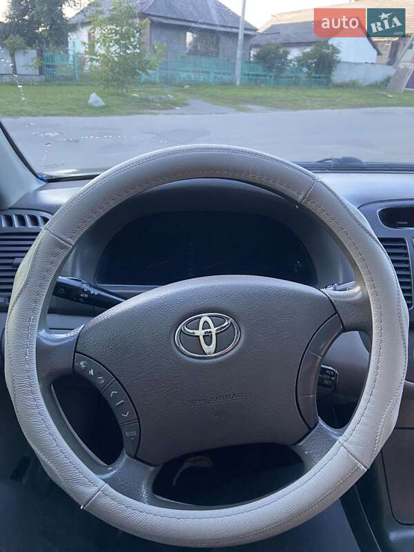 Седан Toyota Camry 2005 в Сокирянах