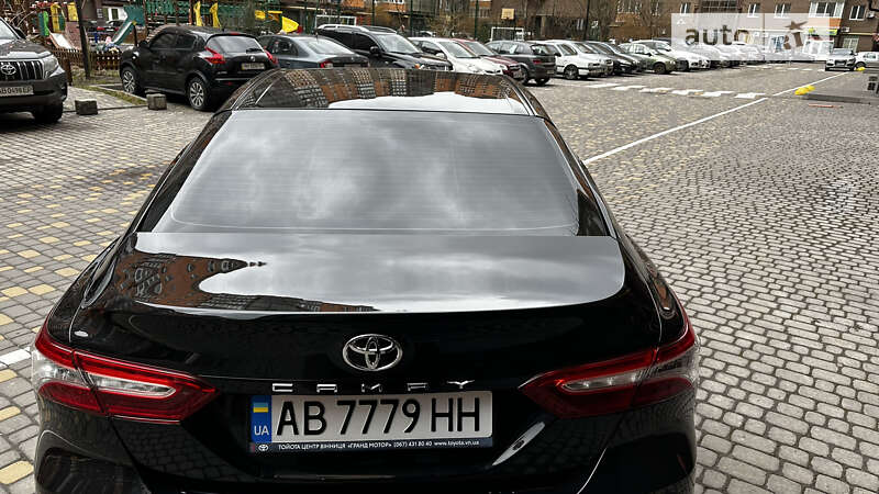 Седан Toyota Camry 2017 в Вінниці