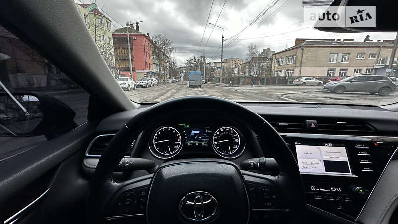Седан Toyota Camry 2017 в Вінниці