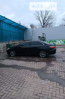 Седан Toyota Camry 2015 в Миколаєві