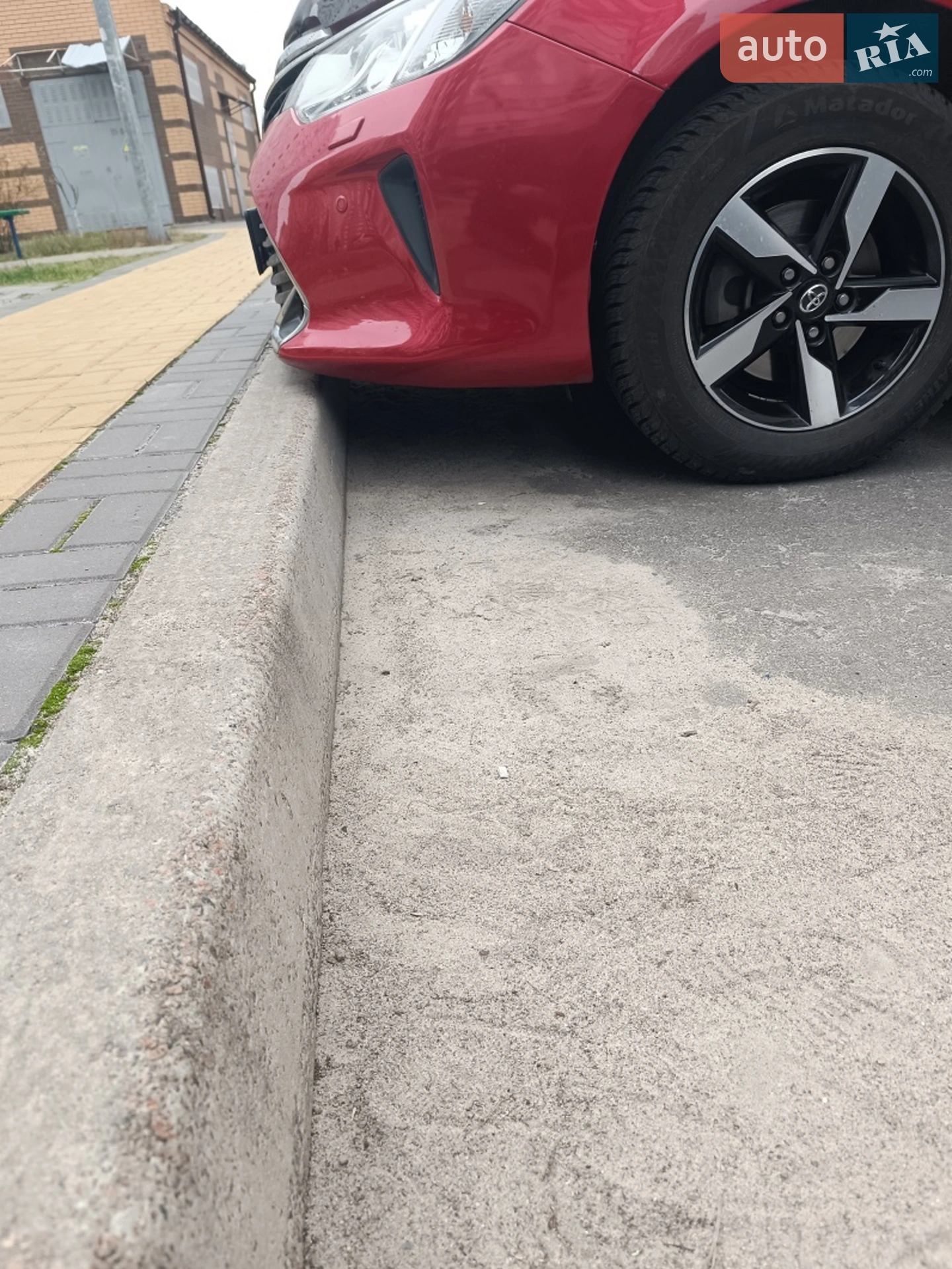 2016 Toyota Camry - мініатюра 12
