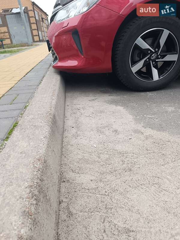 Седан Toyota Camry 2016 в Киеве фото 12 Седан Toyota Camry 2016 в Киеве