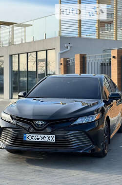 Седан Toyota Camry 2019 в Одессе