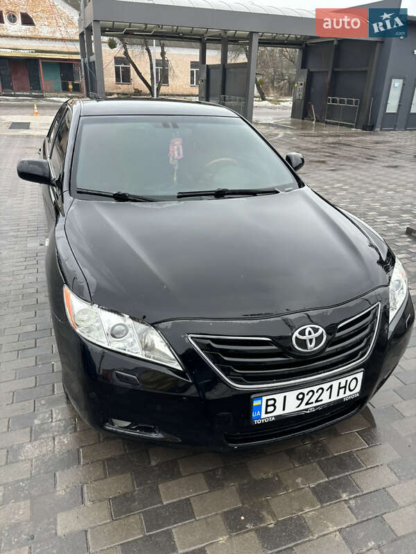Седан Toyota Camry 2006 в Лубнах