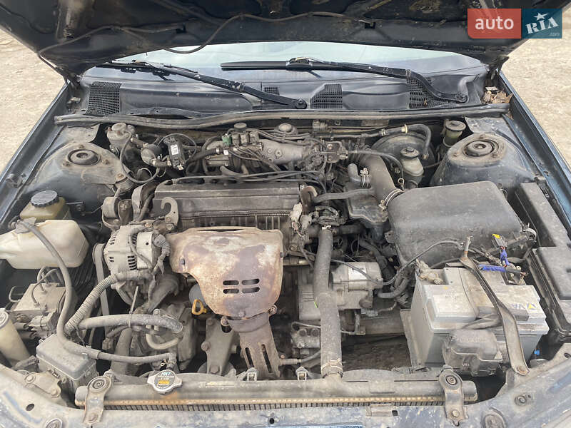 Седан Toyota Camry 1998 в Харькове