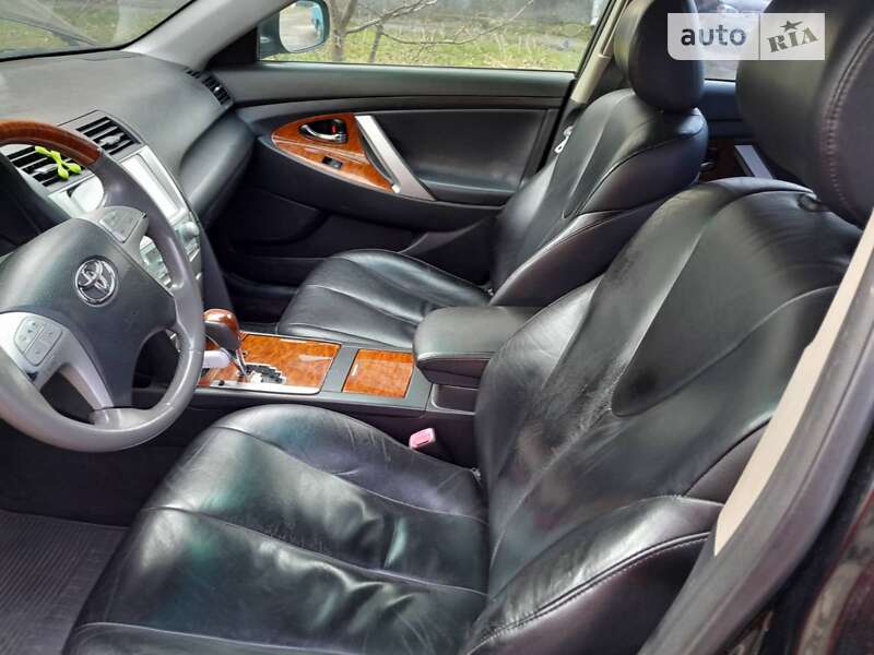 Седан Toyota Camry 2007 в Львові