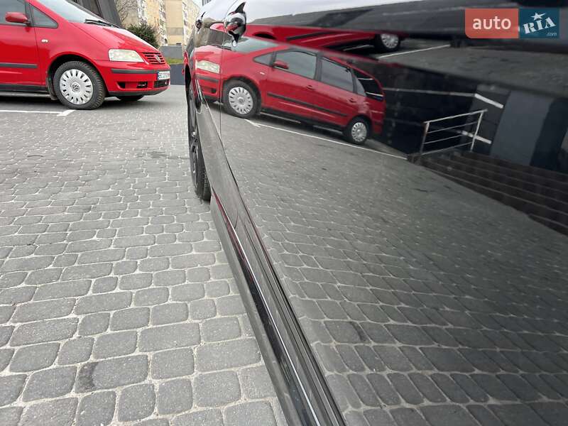 Седан Toyota Camry 2020 в Львове