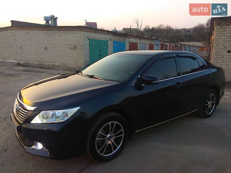 Седан Toyota Camry 2011 в Харкові