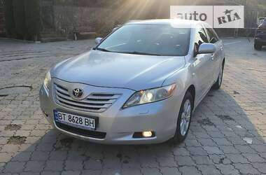 Седан Toyota Camry 2008 в Черновцах