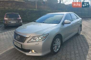 Седан Toyota Camry 2011 в 