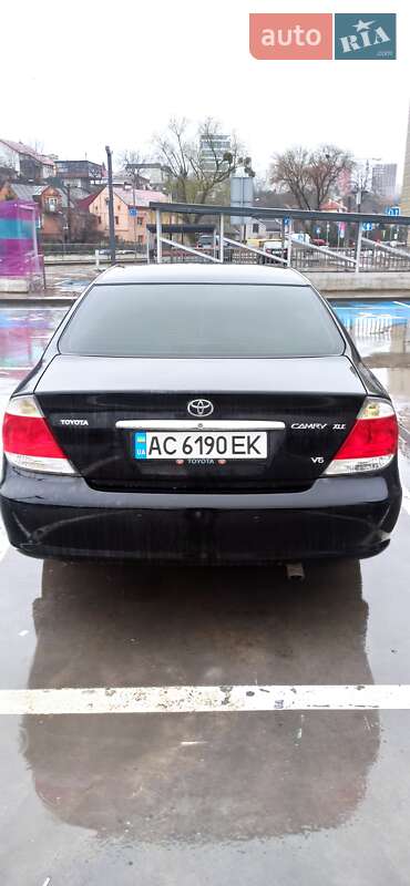 Седан Toyota Camry 2005 в Львові