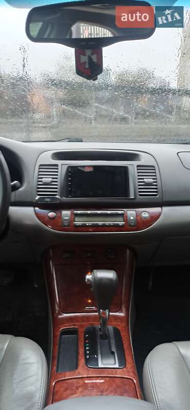 Седан Toyota Camry 2005 в Львові