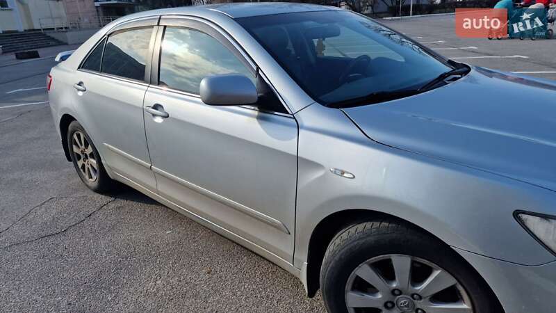 Седан Toyota Camry 2008 в Черкасах