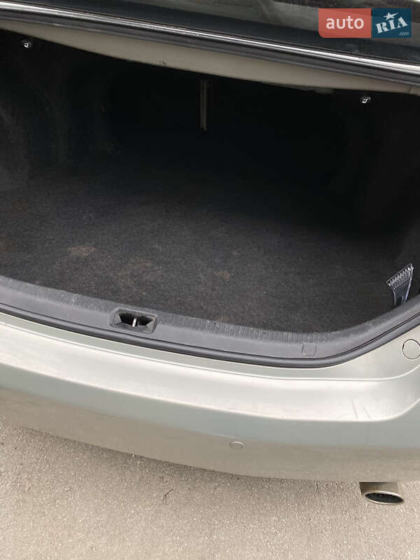 Седан Toyota Camry 2008 в Киеве