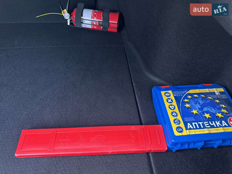 Седан Toyota Camry 2021 в Днепре фото 16 Седан Toyota Camry 2021 в Днепре