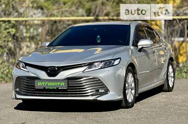 Седан Toyota Camry 2017 в Одессе