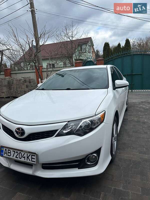 Toyota Camry 2012