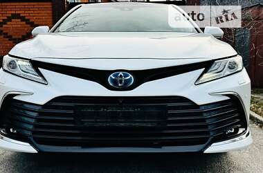 Седан Toyota Camry 2022 в Києві