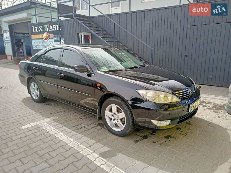 Седан Toyota Camry 2005 в Ізмаїлі