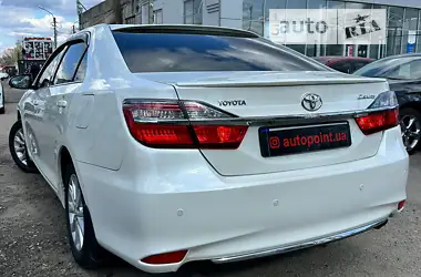 Toyota Camry 2016