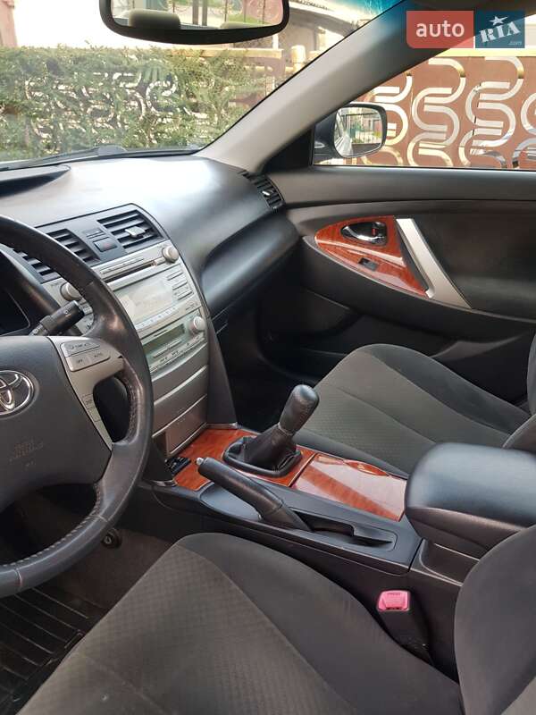 Седан Toyota Camry 2008 в Могилів-Подільському
