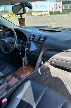 Седан Toyota Camry 2008 в Киеве