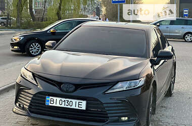 Седан Toyota Camry 2021 в Львове