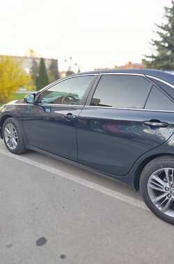 Седан Toyota Camry 2016 в Полтаве