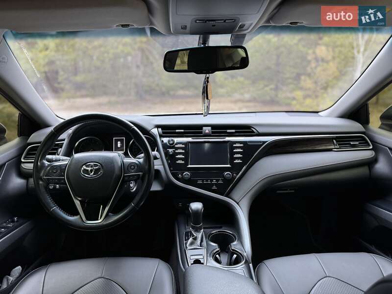 Седан Toyota Camry 2019 в Киеве фото 15 Седан Toyota Camry 2019 в Киеве