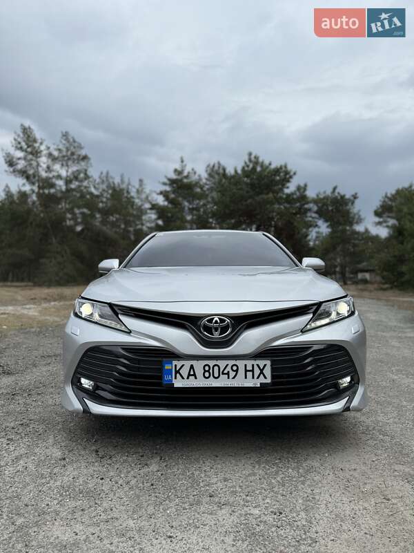Седан Toyota Camry 2019 в Киеве фото 4 Седан Toyota Camry 2019 в Киеве