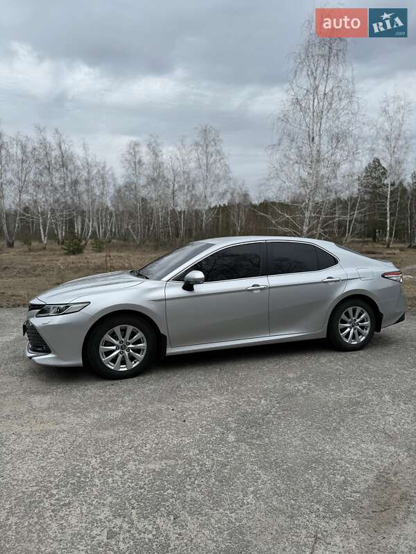Седан Toyota Camry 2019 в Киеве фото 6 Седан Toyota Camry 2019 в Киеве