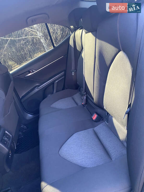 Седан Toyota Camry 2019 в Киеве фото 16 Седан Toyota Camry 2019 в Киеве