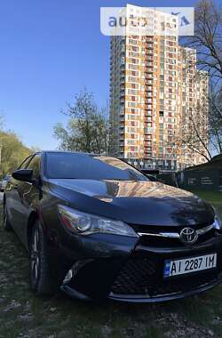 Седан Toyota Camry 2017 в Києві