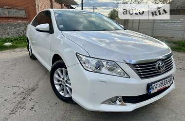 Седан Toyota Camry 2012 в Харькове