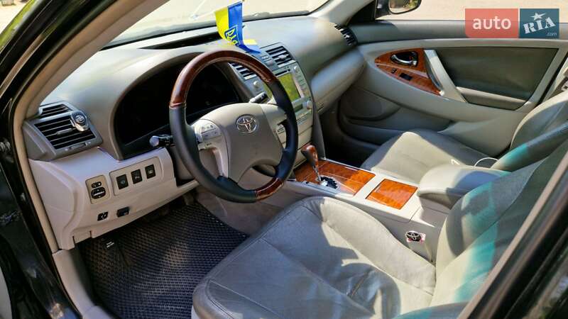 Седан Toyota Camry 2007 в Самборе